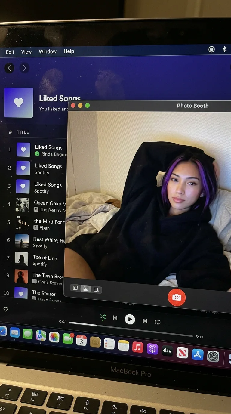 Mia relaxed